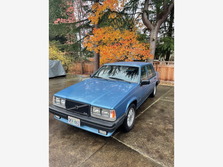Photo for 1985 Volvo 740 Turbo Sedan